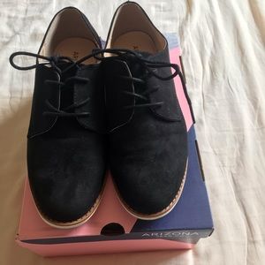 Arizona Women kales Lace-Up Round Toe Oxford Shoes